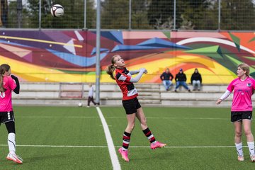 Bild 383 - wCJ Altona 93 - VfL Pinneberg : Ergebnis: 5:1